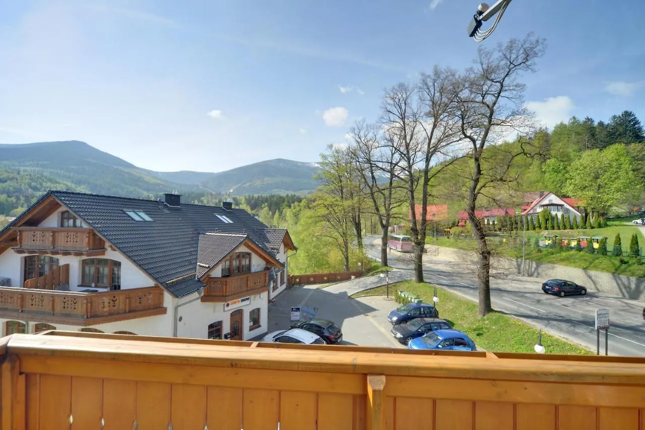 Willa Petrus Karpacz Bed & Breakfast